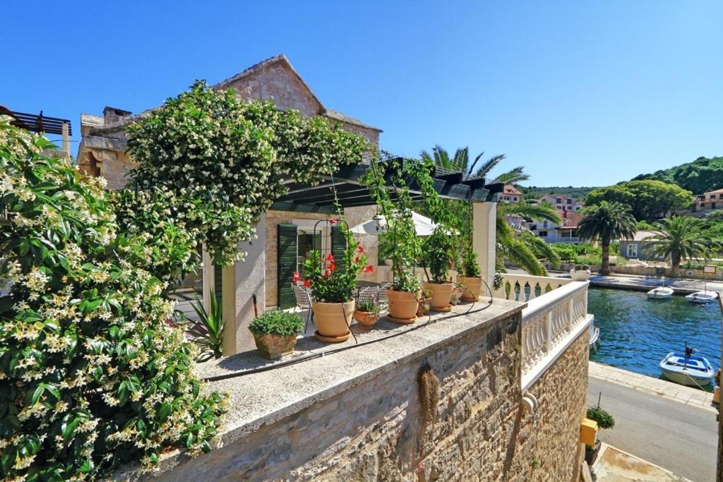Vila Marija Supetar Exterior photo